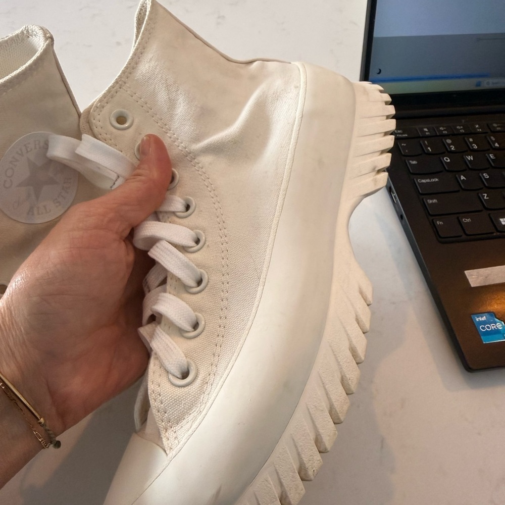 Converse All Star Lug Tread White High-Top Sneakers - 8.5 - Picture 4 of 8